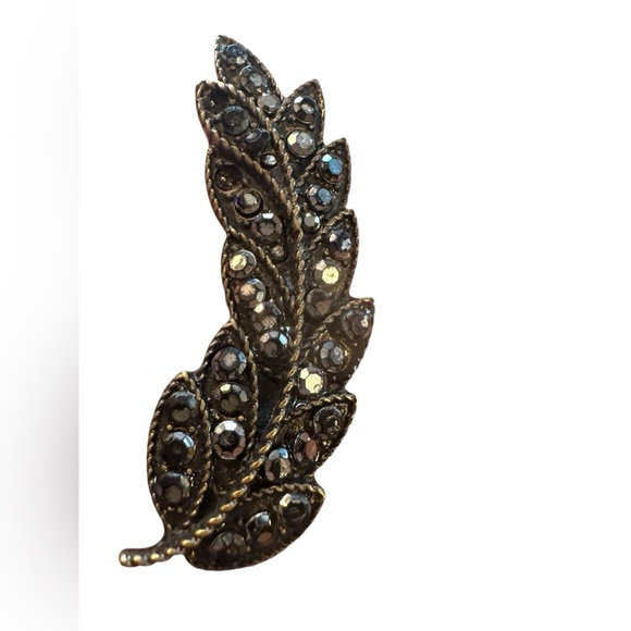 Bronze Rhinestone Leaf Two Finger Edgy Ring size 6 - Picture 13 of 16